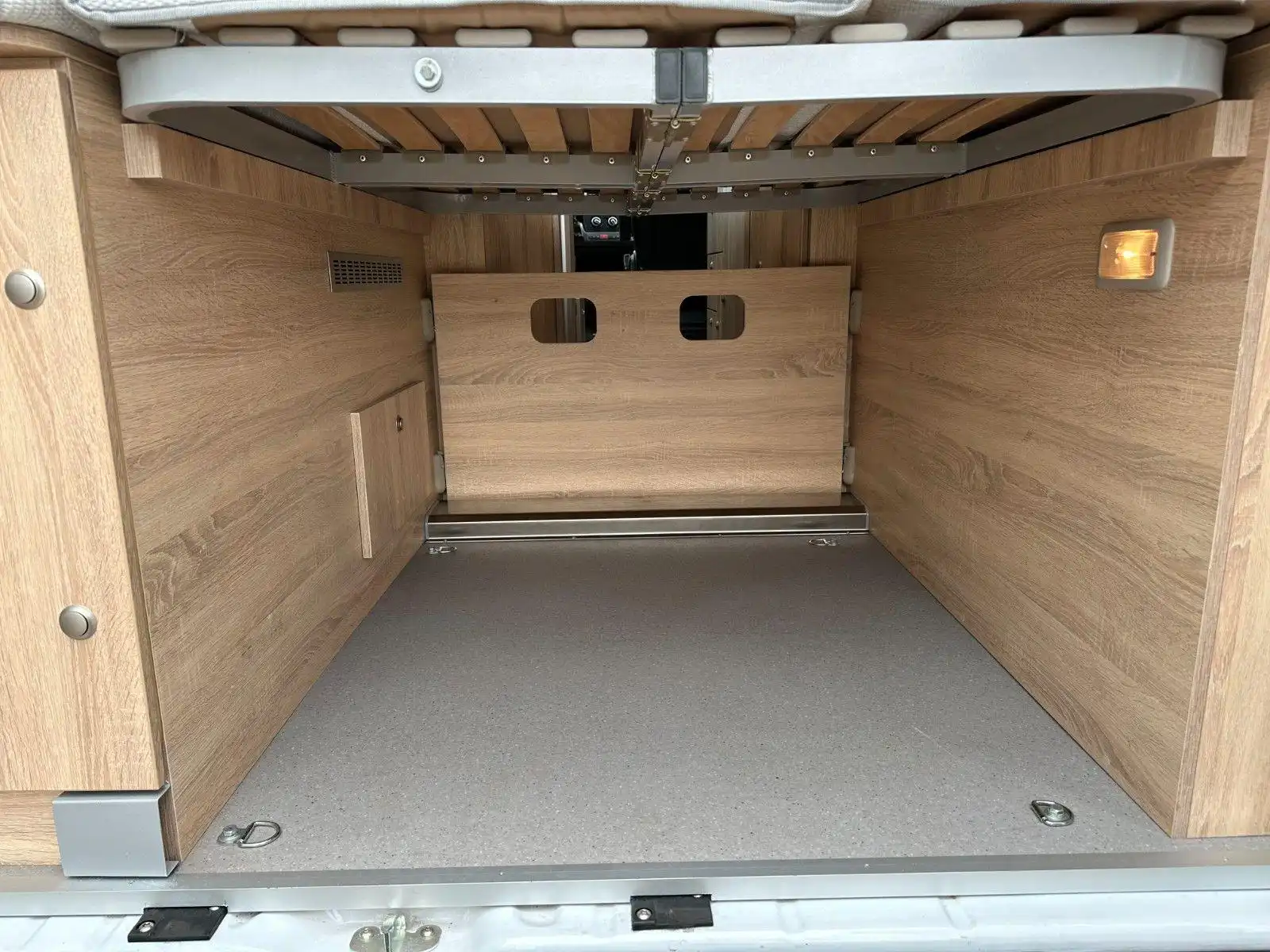 CLEVER Van 600 Celebration